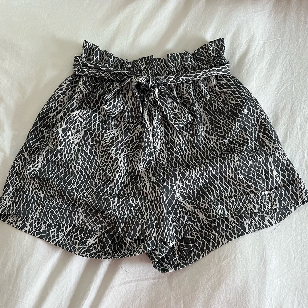 Vanilla Sky Tyche Tie Print Shorts